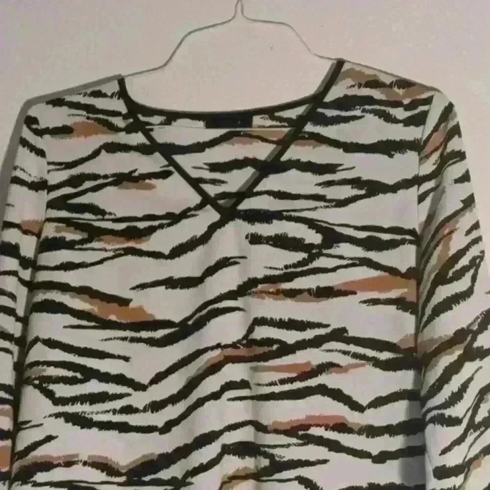 ALFANI Women's Blouse​ - Picture 7 of 11